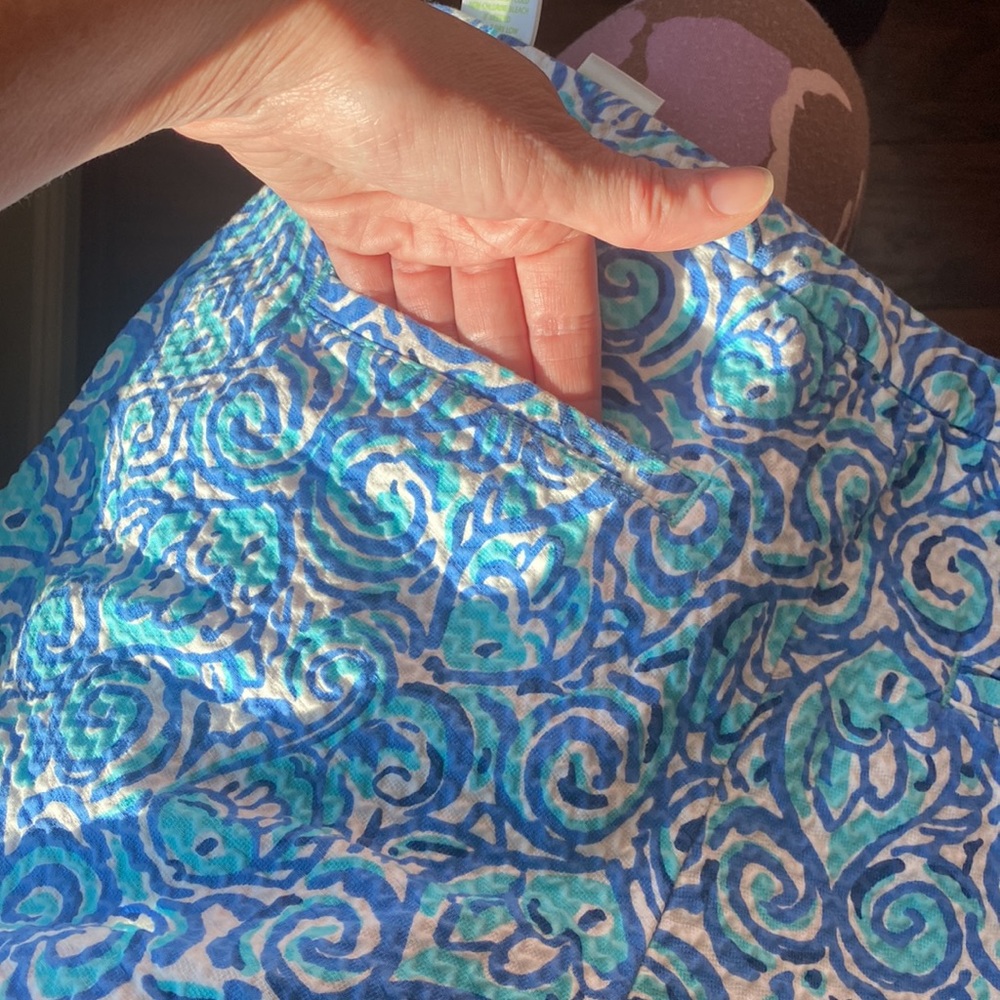 Lilly Pulitzer Shorts - Picture 9 of 11